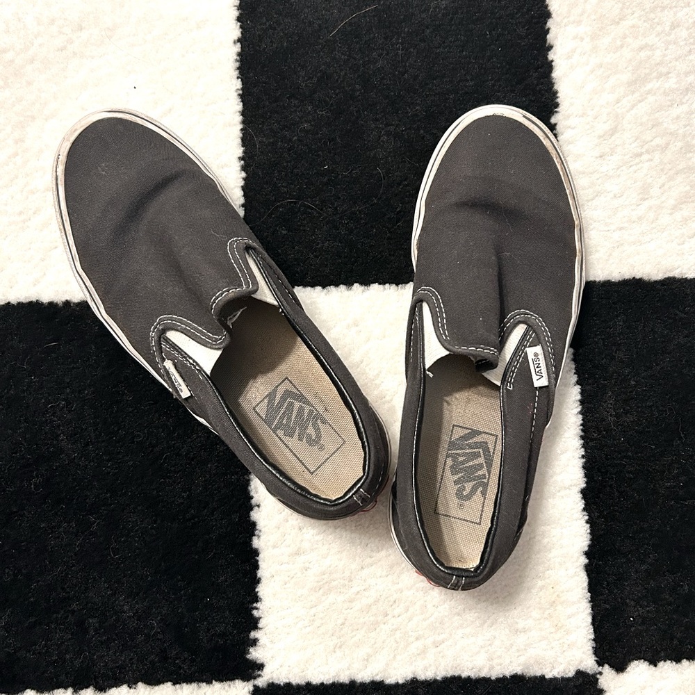 Black Slip-On Vans Trainers